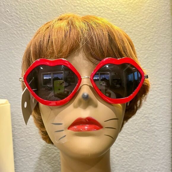 BP Nordstrom Red Lip Gold Rim Sunglasses - Picture 1 of 12